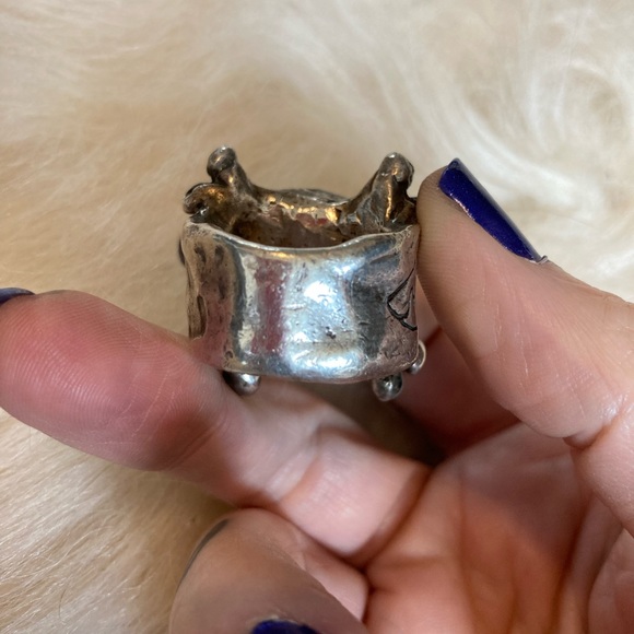 Heavy skull ring - Picture 2 of 4